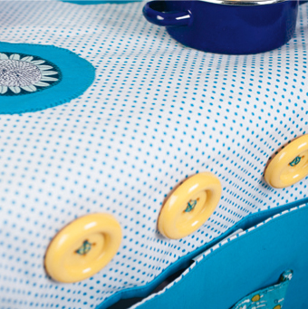 Stuhlküche Detail blau