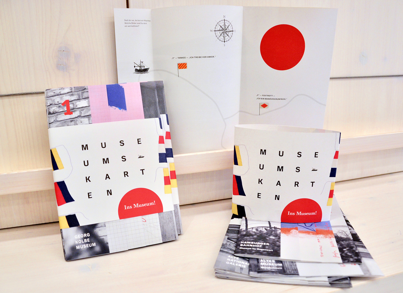 Ins Museum! Museumskarten Ins Museum! Museumskarten im Set und ausgepackt