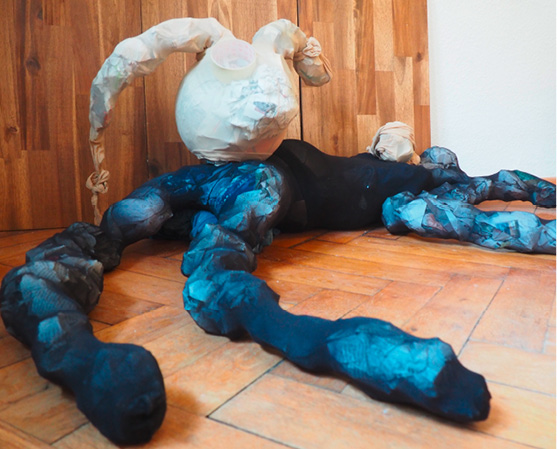 Die Nylon­strumpfhose